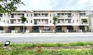 Nhà phố Centa City 90m2x3T 2mặt tiền đầy đủ tiện ích gần sông thông thoáng