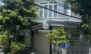 Chính chủ cần bán nhanh nhà căn góc 2 mặt tiền đường lớn trong KDC Nam Long, giá tốt