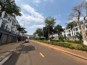 Bán nhà phố vườn view hoa viên đã có sổ, giá chỉ 5,350