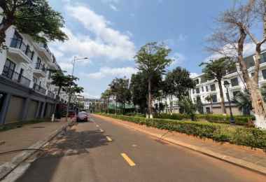 Bán nhà phố vườn view hoa viên đã có sổ, giá chỉ 5,350 Bán nhà phố vườn view hoa viên đã có sổ, giá chỉ 5,350