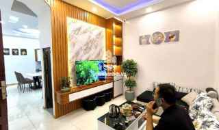 Nhà HOÀNG VĂN THÁI- 8,6 tỷ- đất lành chim đậu -xách vali vào ở luôn.