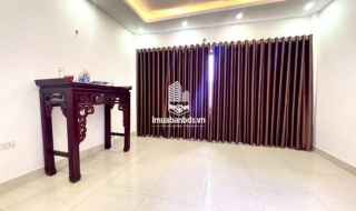 Bán nhà Hoa Hậu Yên Nghĩa Hà Đông mặt tiền lý tưởng 4.5m ngõ ô tô tránh 52m2 tiềm năng
 tăng giá