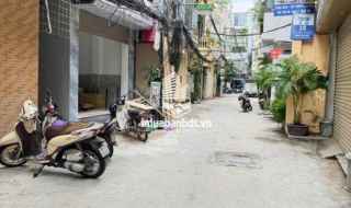 BIỆT THỰ SIÊU VIP - LÔ GÓC 3 MẶT THOÁNG - GARA Ô TÔ ĐỖ CỬA - 40M RA PHỐ - SỔ ĐẸP