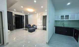 Bán nhà 2 tầng Lý Phục Man, vĩnh phước, Nha Trang

Vị trí: Cách đường chính 2/4 100m.
Đi bộ tắm