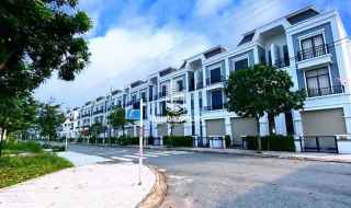 Nhà phố Bàu Bàng Bình Dương 1 trệt 2 lầu 