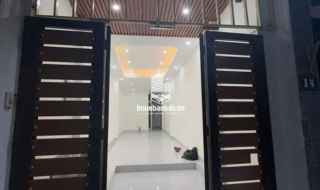 Nhà Lạc Long Quân, 6 tầng thang máy, diện tích 43m, mặt. tiền 3m thoáng đẹp.