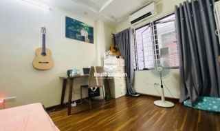 Nhà Thuỵ Phương, 5 tầng, dân xây, xe 45 chỗ đỗ cửa chỉ 6,9 tỷ