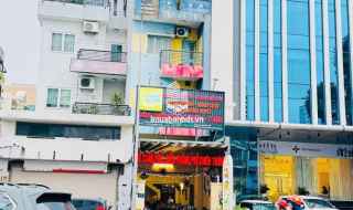 Chính Chủ Bán Nhà Mặt Tiền Hoàng Minh Giám, P9, Phú Nhuận. DT: (5 x 20m), Giá Chỉ 23 Tỷ. Tell: