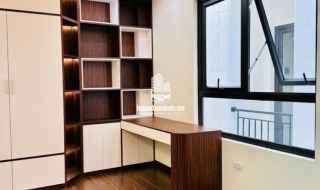 bán nhà bồ đề long biên 32m2 5 tầng ngõ gần ô tô giá nhỉnh 5 tỷ