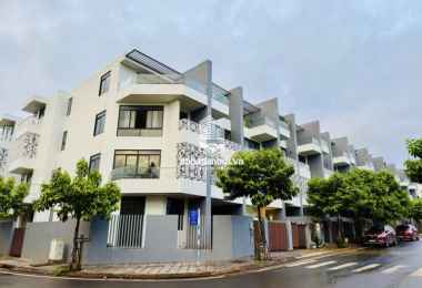 Bán Căn Góc 300m2 - 4 Tầng - Trung Tâm Buôn Ma Thuột