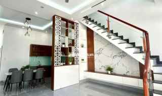 Nhà trệt lầu Thủ Dầu Một. Đường xe hơi thông. 3PN chỉ 2.49 tỷ. Sổ Hồng Riêng