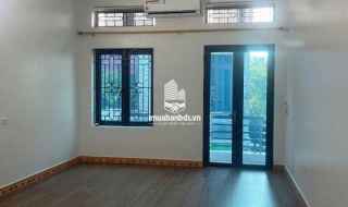 Bán Nhà 3 tầng 61m2 ,2 đường Hồ Ngọc Lân,phường Kinh Bắc,TP Bắc Ninh