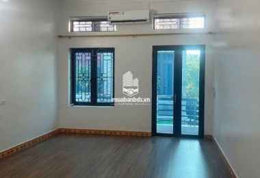 Bán Nhà 3 tầng 61m2 ,2 đường Hồ Ngọc Lân,phường Kinh Bắc,TP Bắc Ninh