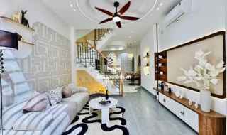 Cần bán gấp nhà Nguyễn Đình Chiểu, P2, Quận 3, Giá 3 tỷ 200, DT 55m2