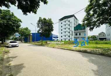 NHỈNH 4 TỶ, LÔ GÓC, ÔTÔ TRÁNH, TÂN XÃ, 500M TỚI ĐH FPT, 1.5KM ĐHQG HÀ NỘI, 2KM TỚI METRO 5 NHỈNH 4 TỶ, LÔ GÓC, ÔTÔ TRÁNH, TÂN XÃ, 500M TỚI ĐH FPT, 1.5KM ĐHQG HÀ NỘI, 2KM TỚI METRO 5