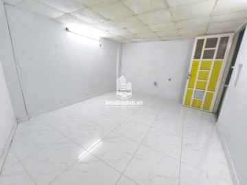 Bán nhà 1 trệt 1 lầu hẻm 322/ Trần Hưng Đạo P. Ng Cư Trinh Q1