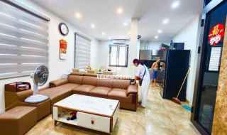 Bán 106m - 5 Tầng - 6m.Mặt Tiền. ( Trần Quốc Vượng )Cầu Giấy