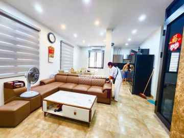 Bán 106m - 5 Tầng - 6m.Mặt Tiền. ( Trần Quốc Vượng )Cầu Giấy