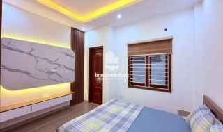 Bán 48m - 5 Tầng - 3.9m.Mặt Tiền. ( Hồ Tùng Mậu ) Cầu Giấy 