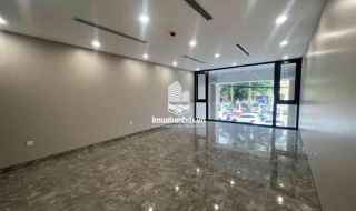 Chính chủ có nhà riêng 90m² mặt sàn, mặt phố Trần Quý Cáp, mặt tiền 5m, 8 tầng