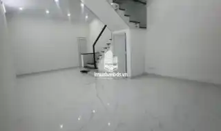 Cho thuê nhà chia lô khu ĐTM Định Công, làm văn phòng cty. Dt 50m2 * 4t, giá 15tr/tháng