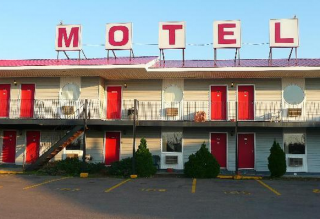 Motel là gì? So sánh sự khác nhau giữa Motel và Hotel