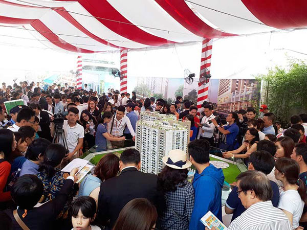 Đến lượt giá nhà phố, căn hộ, biệt thự... nhảy múa